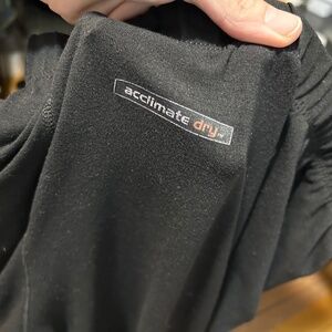 Acclimate Dry medweight base layer
